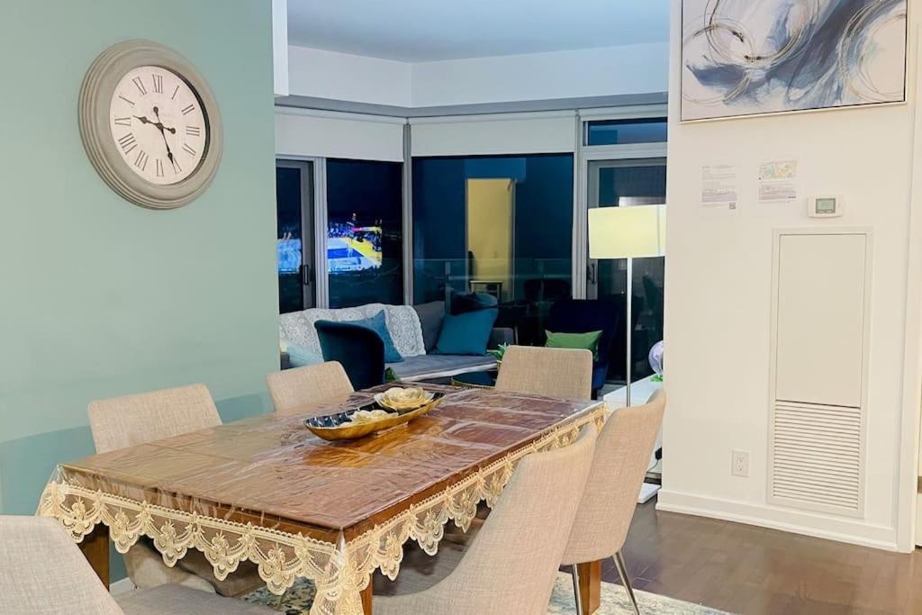 New Superior Lakeview Luxury Top Floor 3-Bedroom Suite On 48Th Floor Торонто Екстер'єр фото