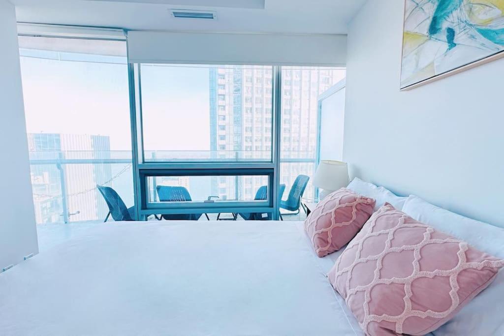 New Superior Lakeview Luxury Top Floor 3-Bedroom Suite On 48Th Floor Торонто Екстер'єр фото