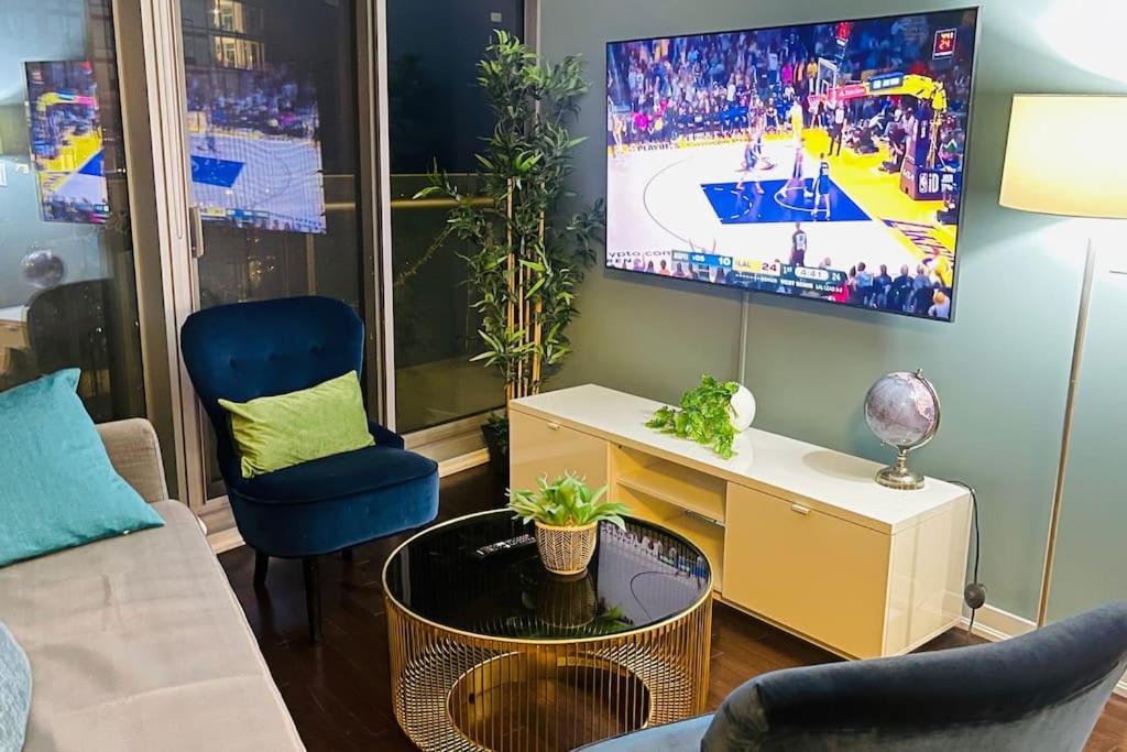 New Superior Lakeview Luxury Top Floor 3-Bedroom Suite On 48Th Floor Торонто Екстер'єр фото