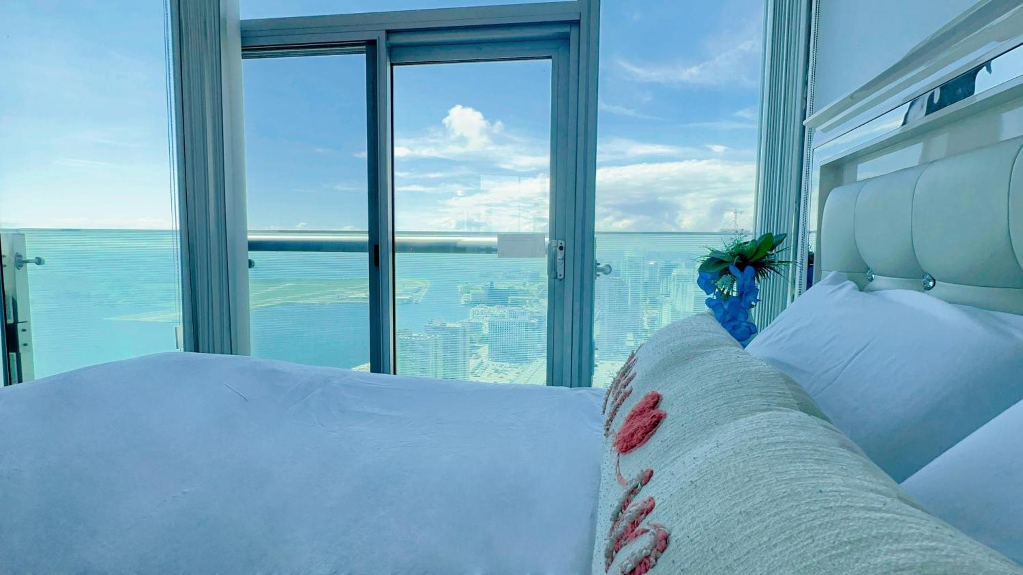 New Superior Lakeview Luxury Top Floor 3-Bedroom Suite On 48Th Floor Торонто Екстер'єр фото